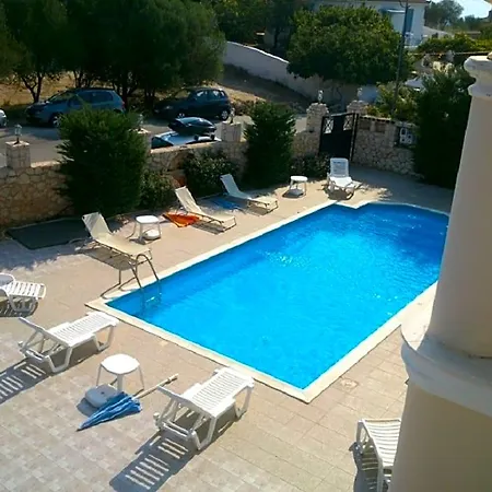Apollon Palace מלון 3*